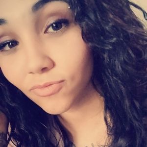 Meet your Posher, Dee